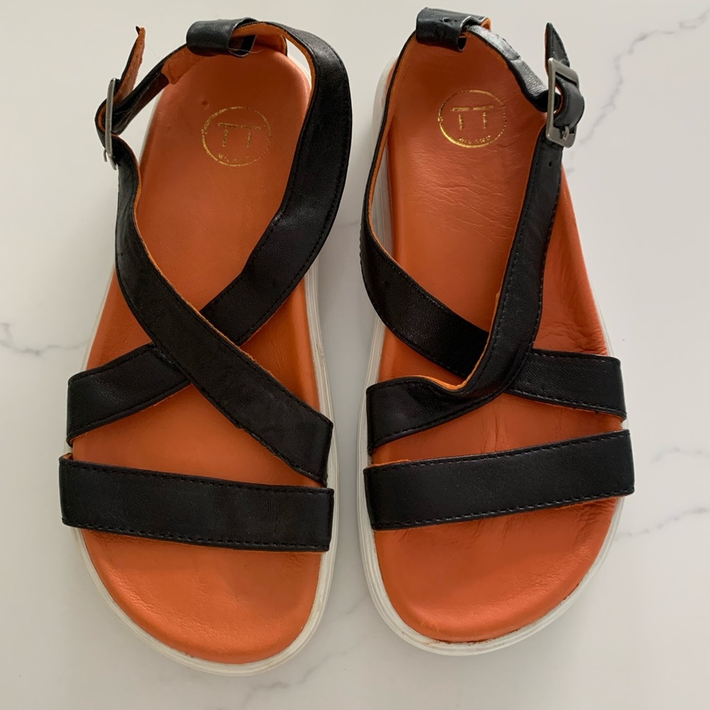 TT Milano Size 36 HoverCraft Black Leather  Sandals New Not Worn.